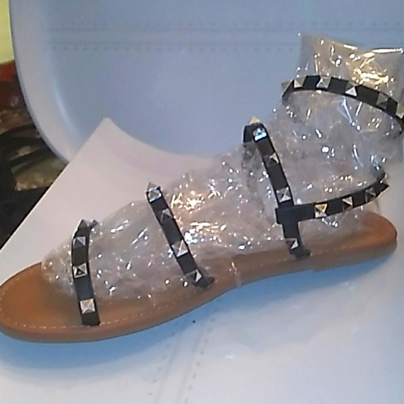 Time and Tru Shoes - Cool studded ankle sandals